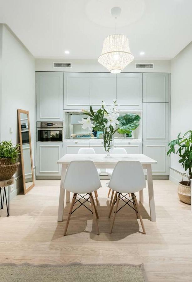 Explore Madrid From A Warm Apartment With Patio At A Newly Refurbished Manorial Building Exterior foto