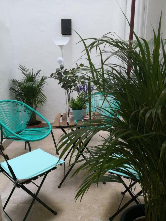 Explore Madrid From A Warm Apartment With Patio At A Newly Refurbished Manorial Building Exterior foto