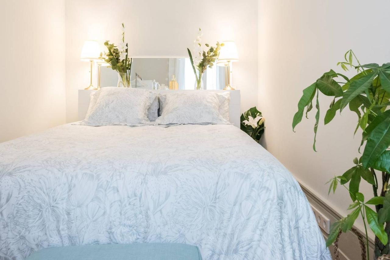 Explore Madrid From A Warm Apartment With Patio At A Newly Refurbished Manorial Building Exterior foto
