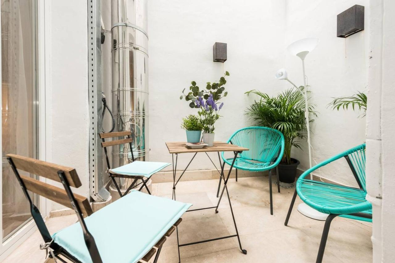 Explore Madrid From A Warm Apartment With Patio At A Newly Refurbished Manorial Building Exterior foto